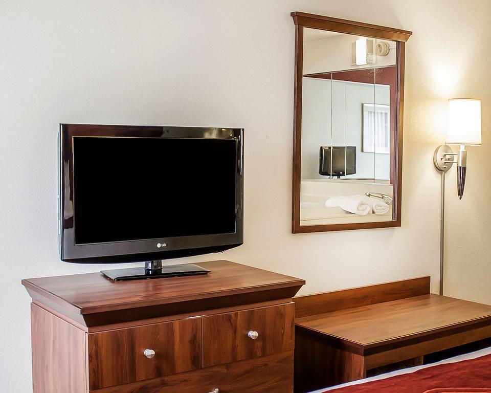 Quality Inn Lima Exteriör bild